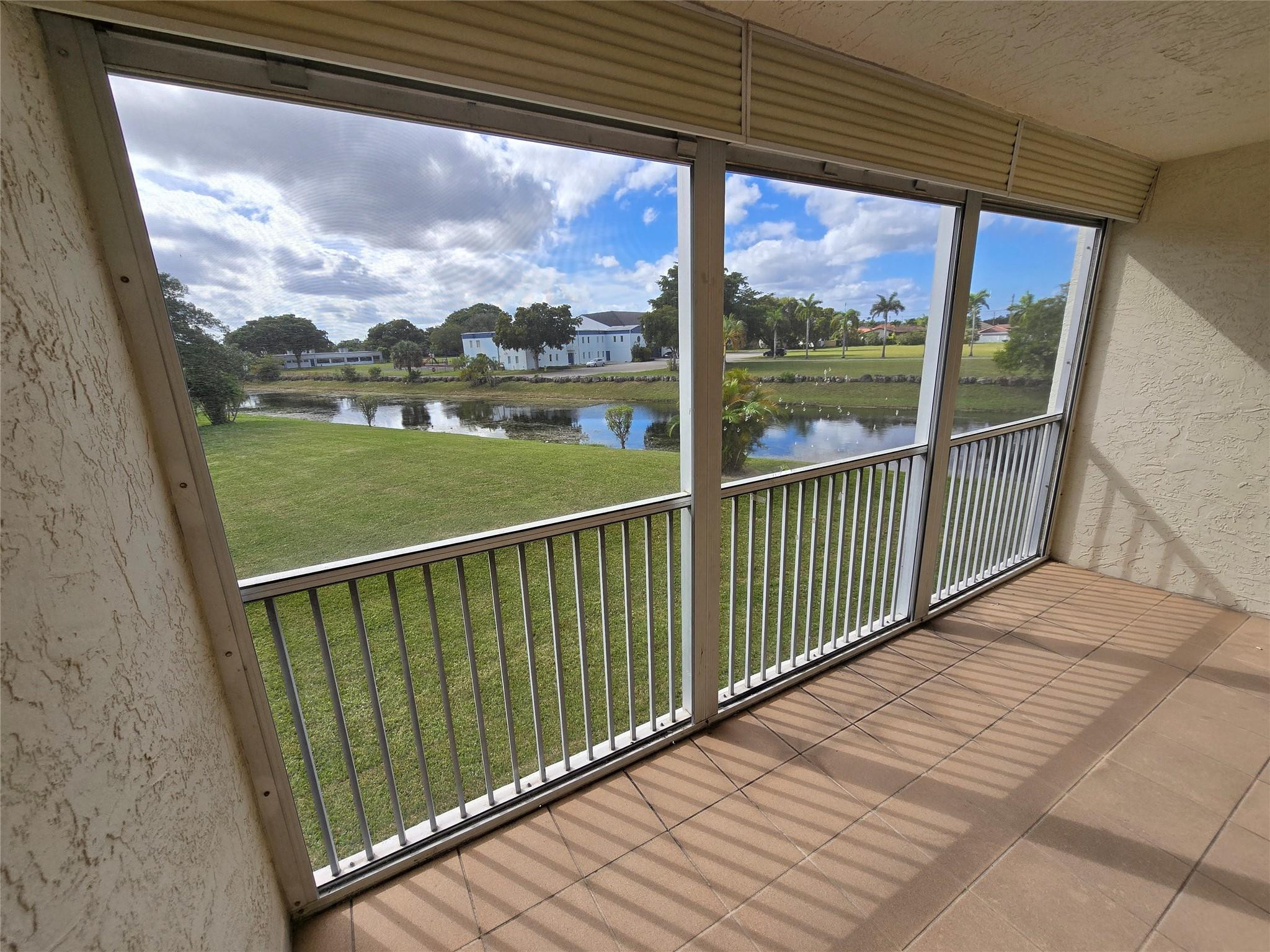 6890 Royal Palm Boulevard 211h, Margate, FL 33063, Margate