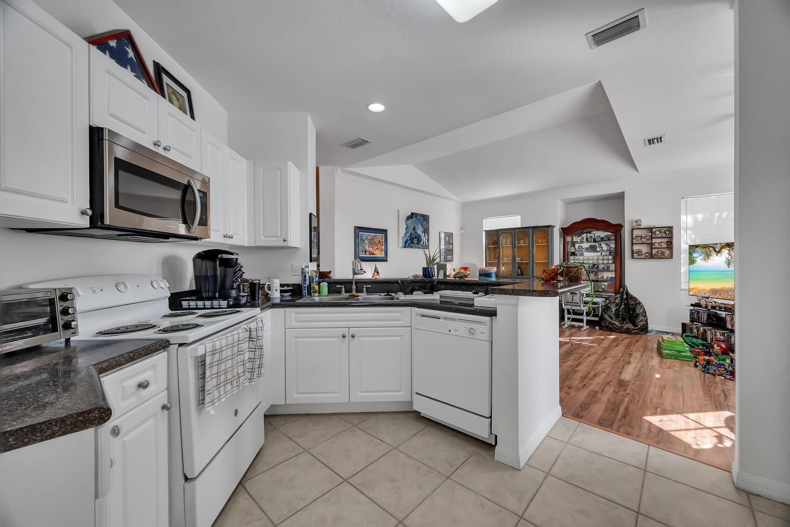 360 SE Rogers Court, Stuart, FL 34994 photo 11