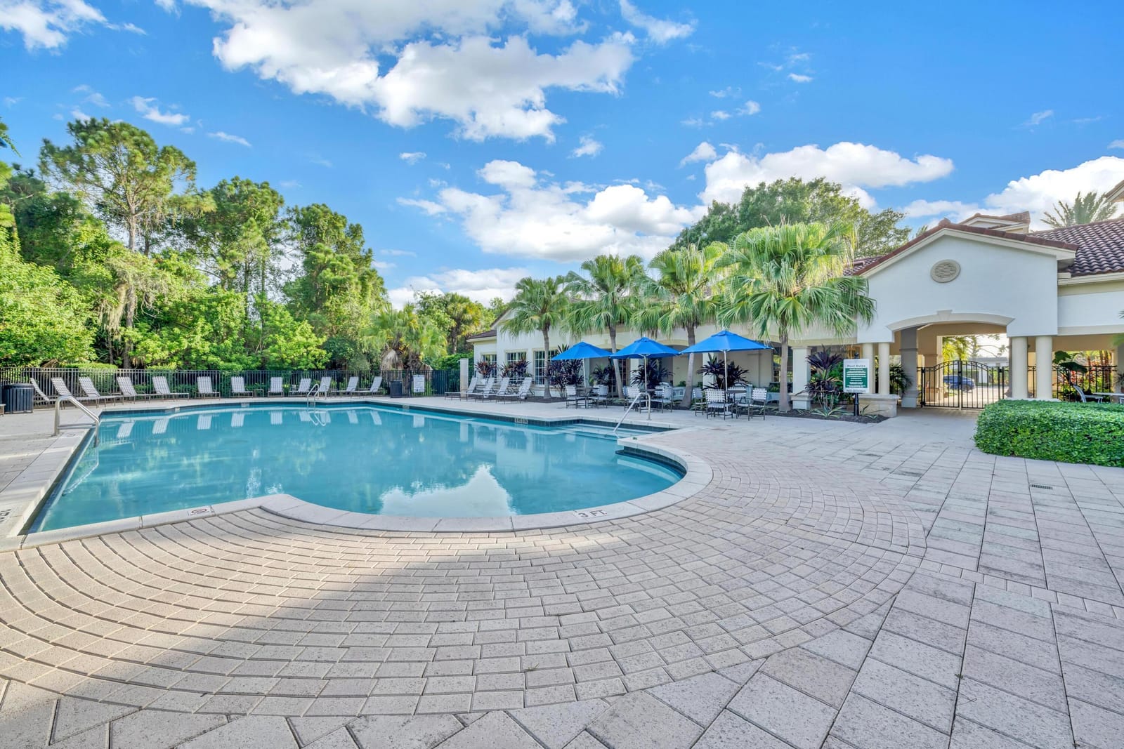360 SE Rogers Court, Stuart, FL 34994 photo 7