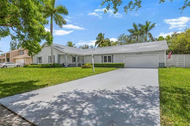 14821 SW 148th St Circle, Miami, FL 33196