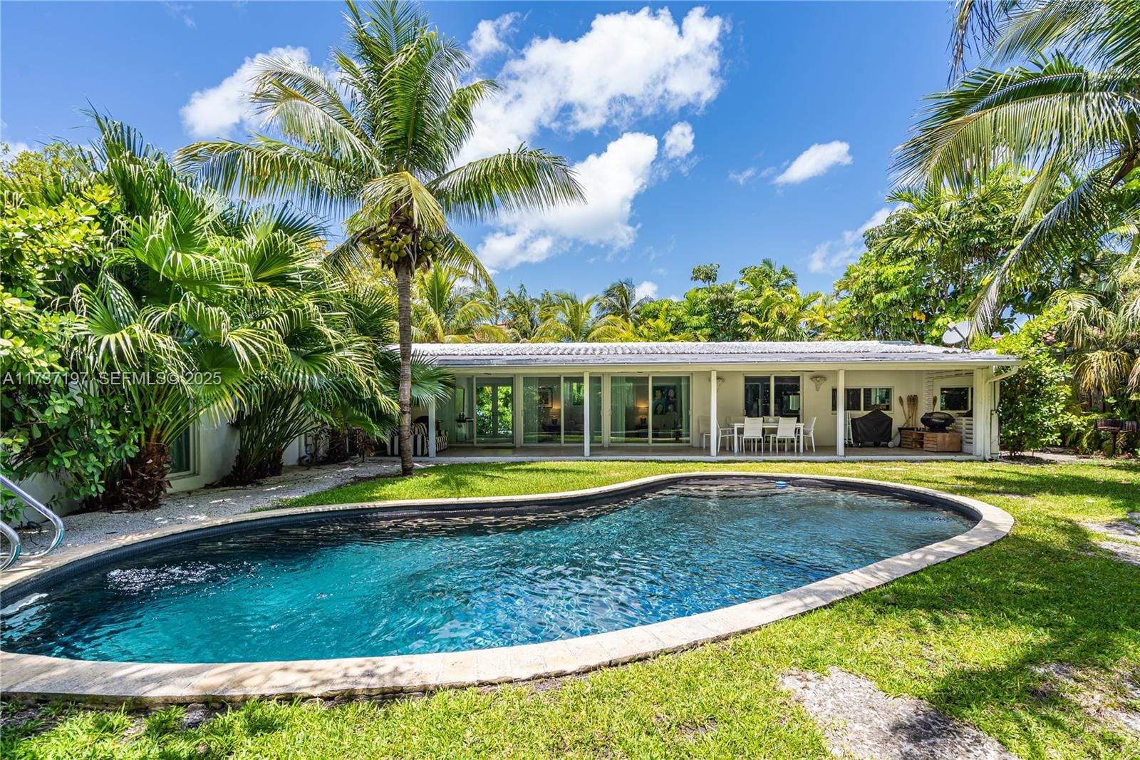 385 Harbor Court, Key Biscayne, FL 33149 photo 22