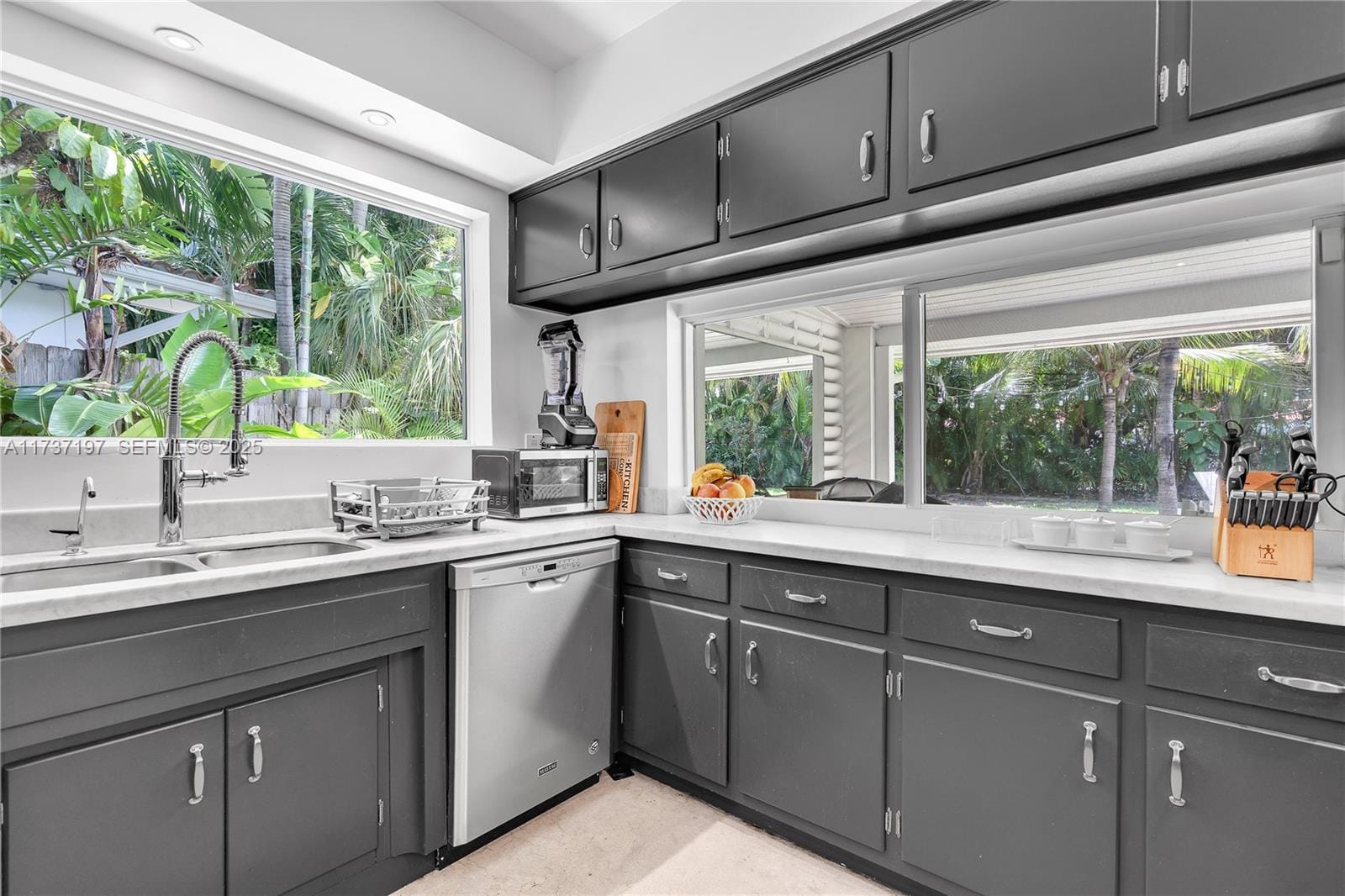 385 Harbor Court, Key Biscayne, FL 33149 photo 28