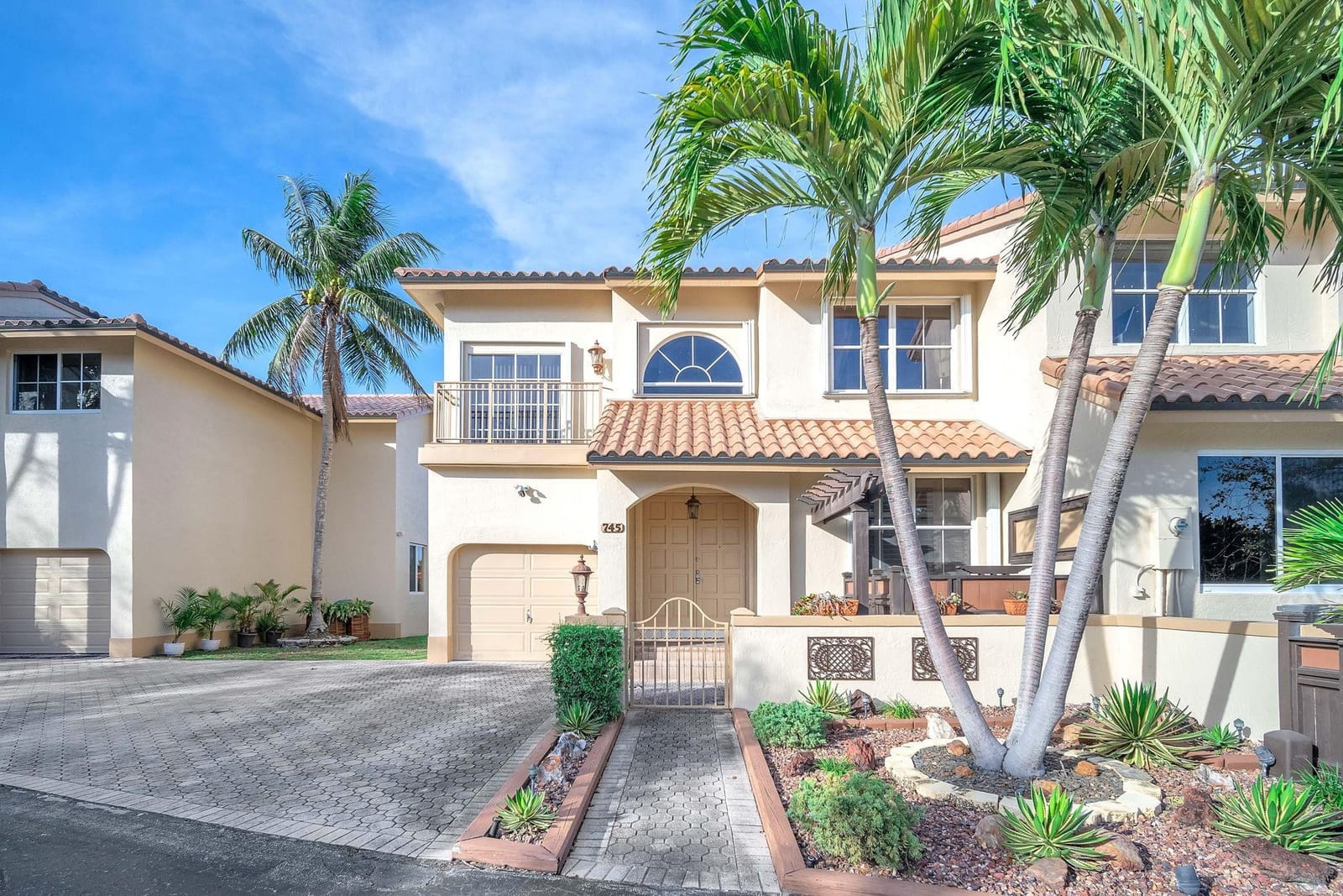 745 NE 195th Street, Miami, FL 33179 photo 6