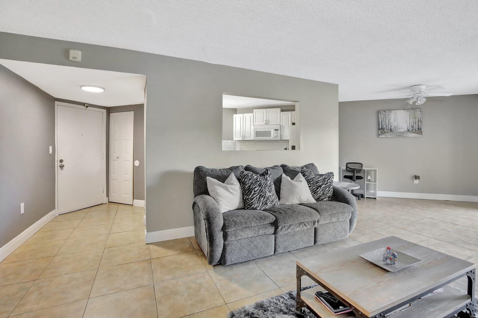 6855 W Broward Boulevard 406 — photo 3