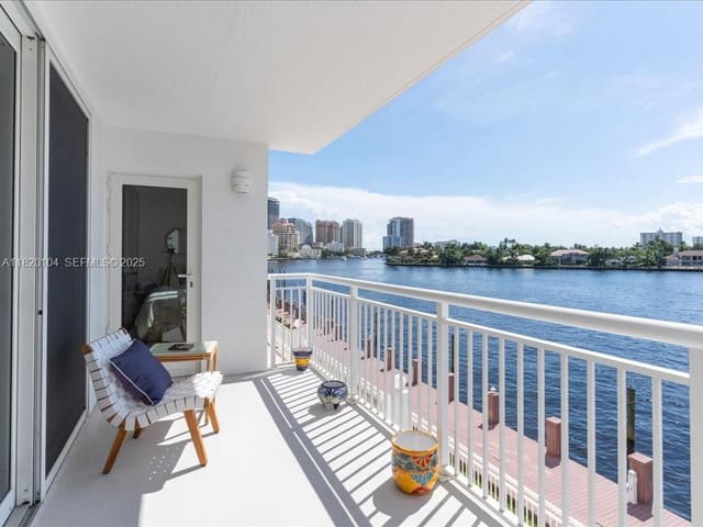 511 Bayshore Drive 309, sold in Bayshore Towers, Fort Lauderdale, FL
