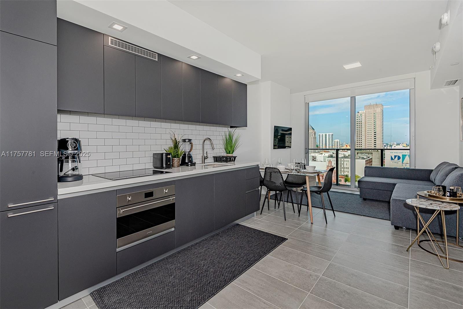 227 NE 2nd Street 1805, Miami, FL 33132