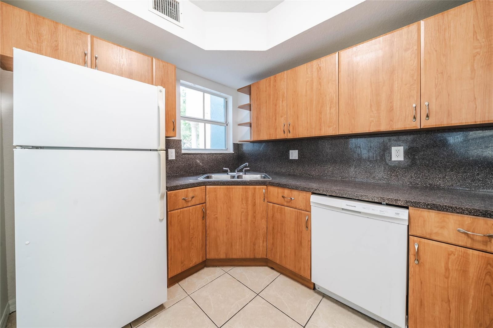 845 SW 6th Court — photo 11