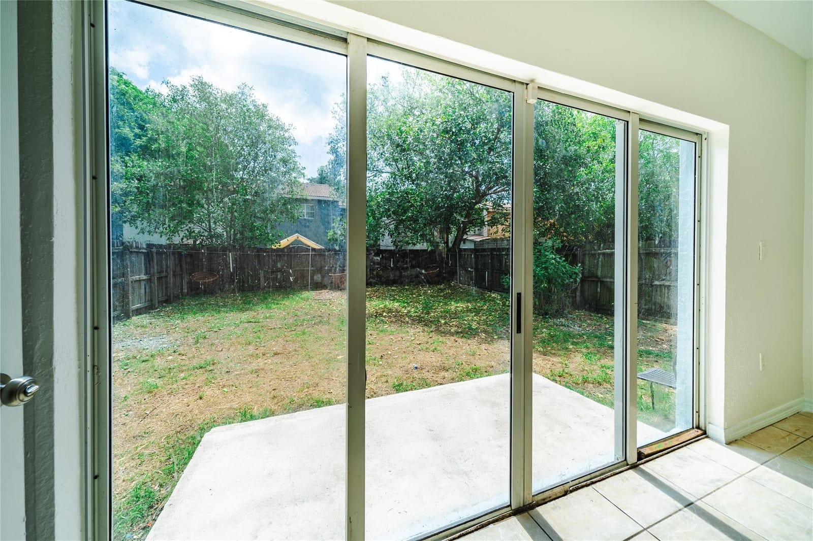 845 SW 6th Court — photo 12