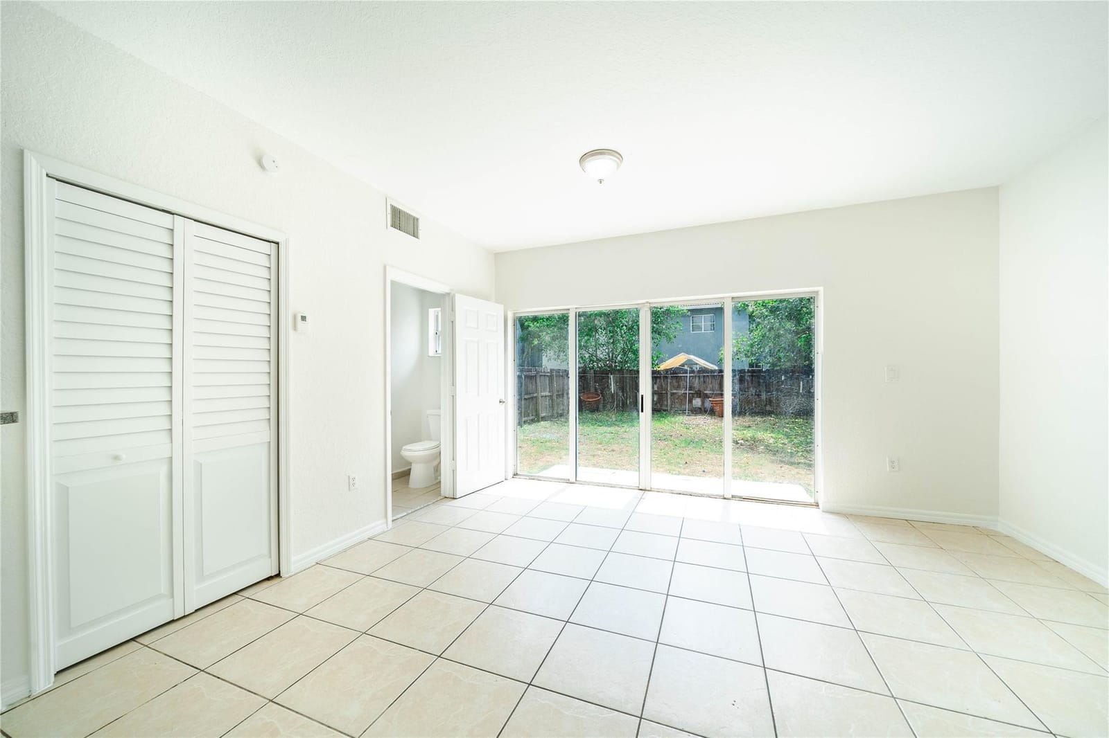 845 SW 6th Court — photo 7