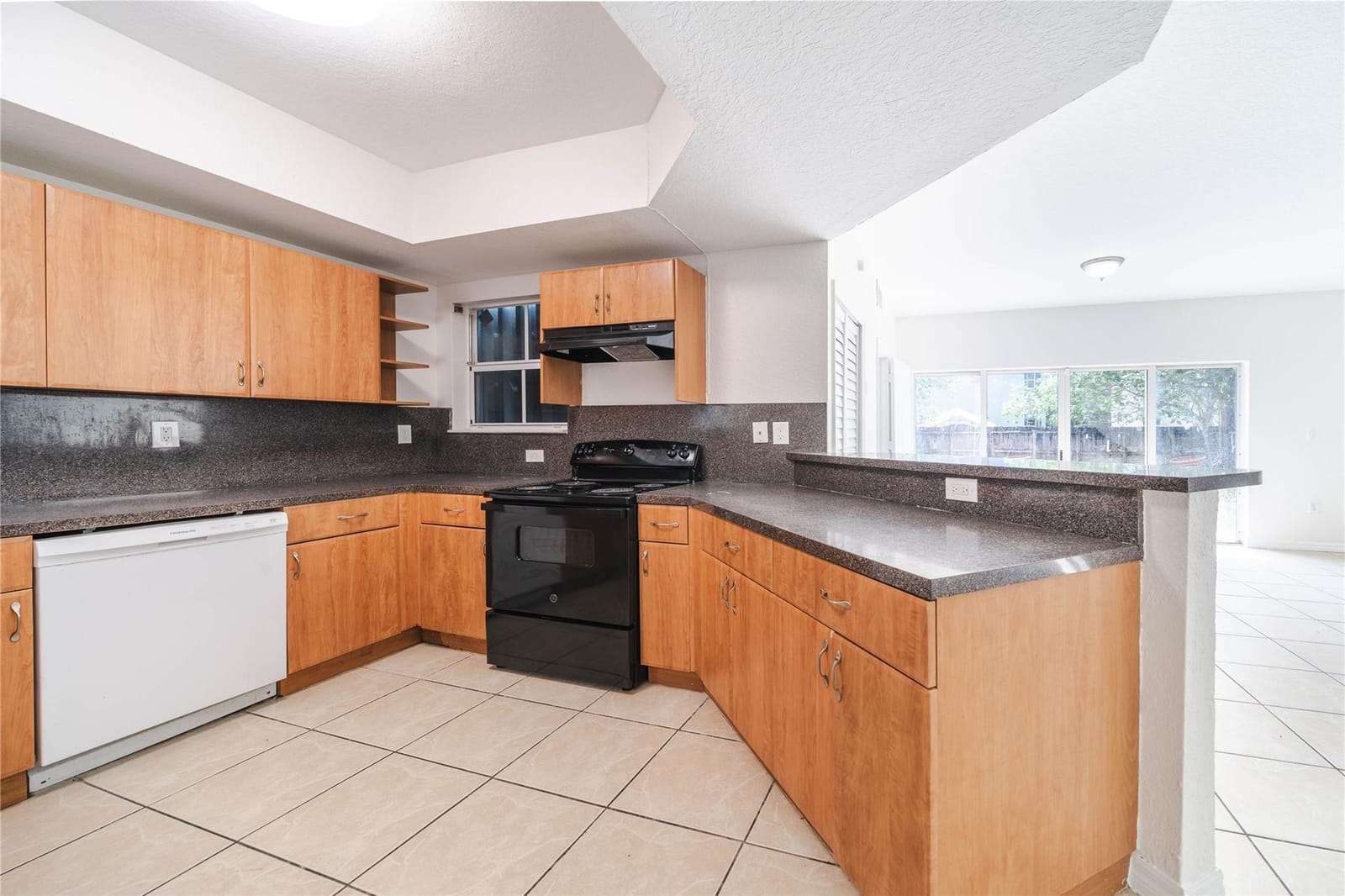 845 SW 6th Court — photo 10