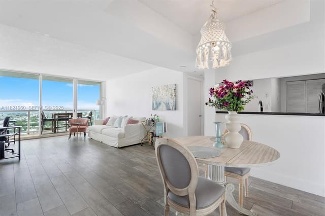 650 W Ave 2106 2106, Miami Beach, FL 33139