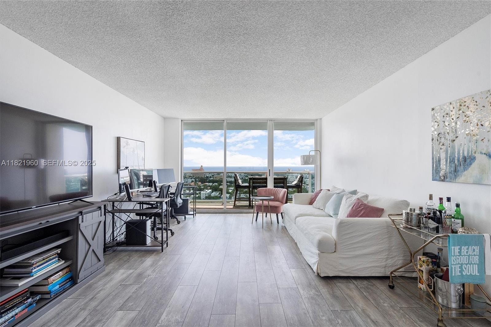 650 W Ave 2106 2106, Miami Beach, FL 33139 photo 2