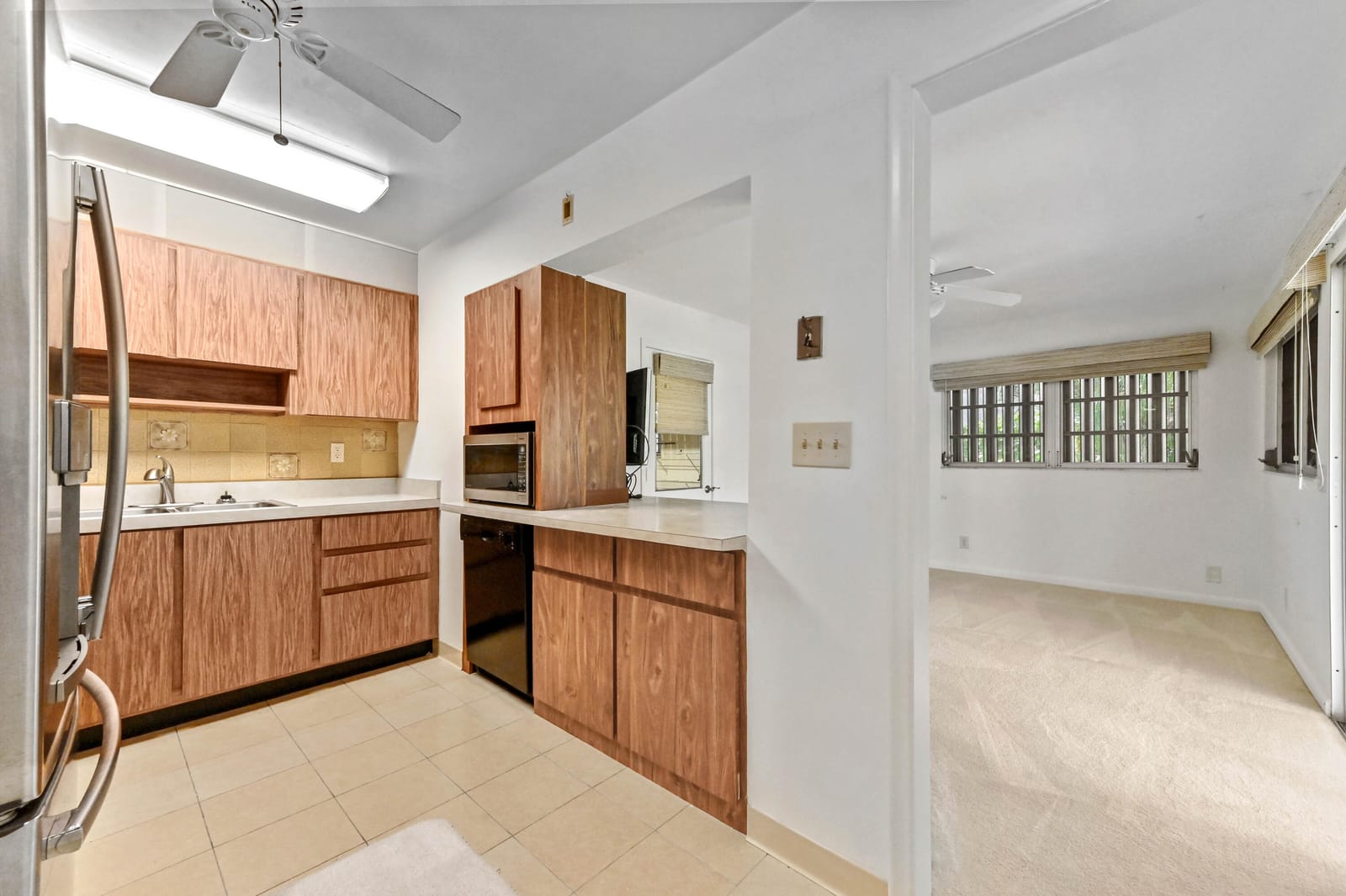 436 Santa Anna Drive, Palm Springs, FL 33461 photo 19