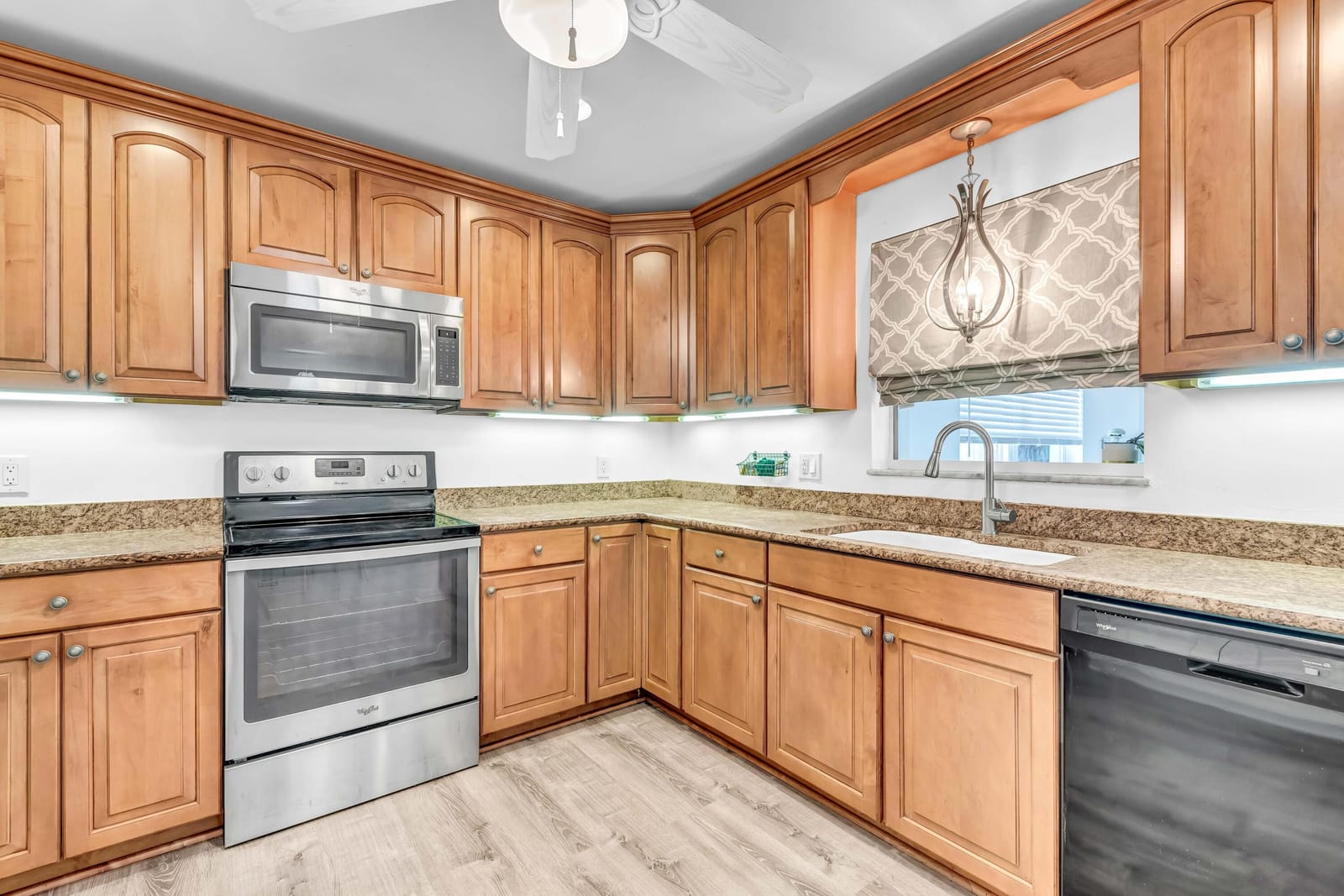 715 SE Alamanda Way — photo 12