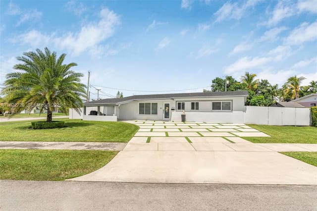10371 SW 44th Street, Miami, FL 33165