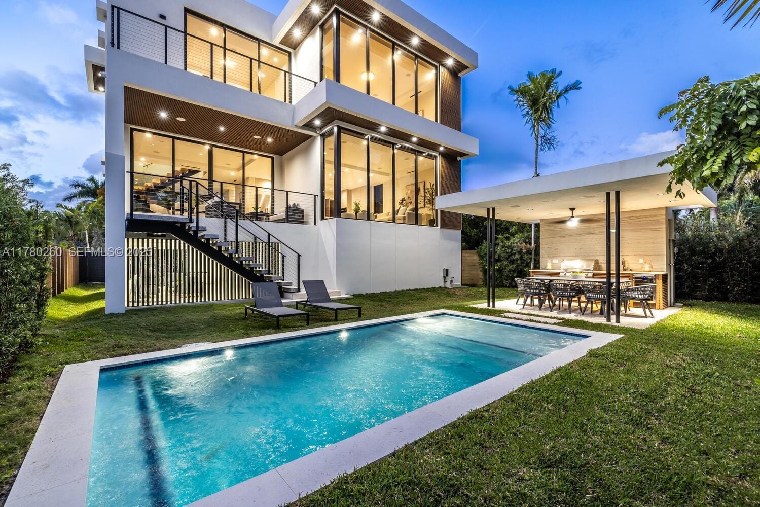 Sold home at 736 NE 77th Street, Miami, FL 33138