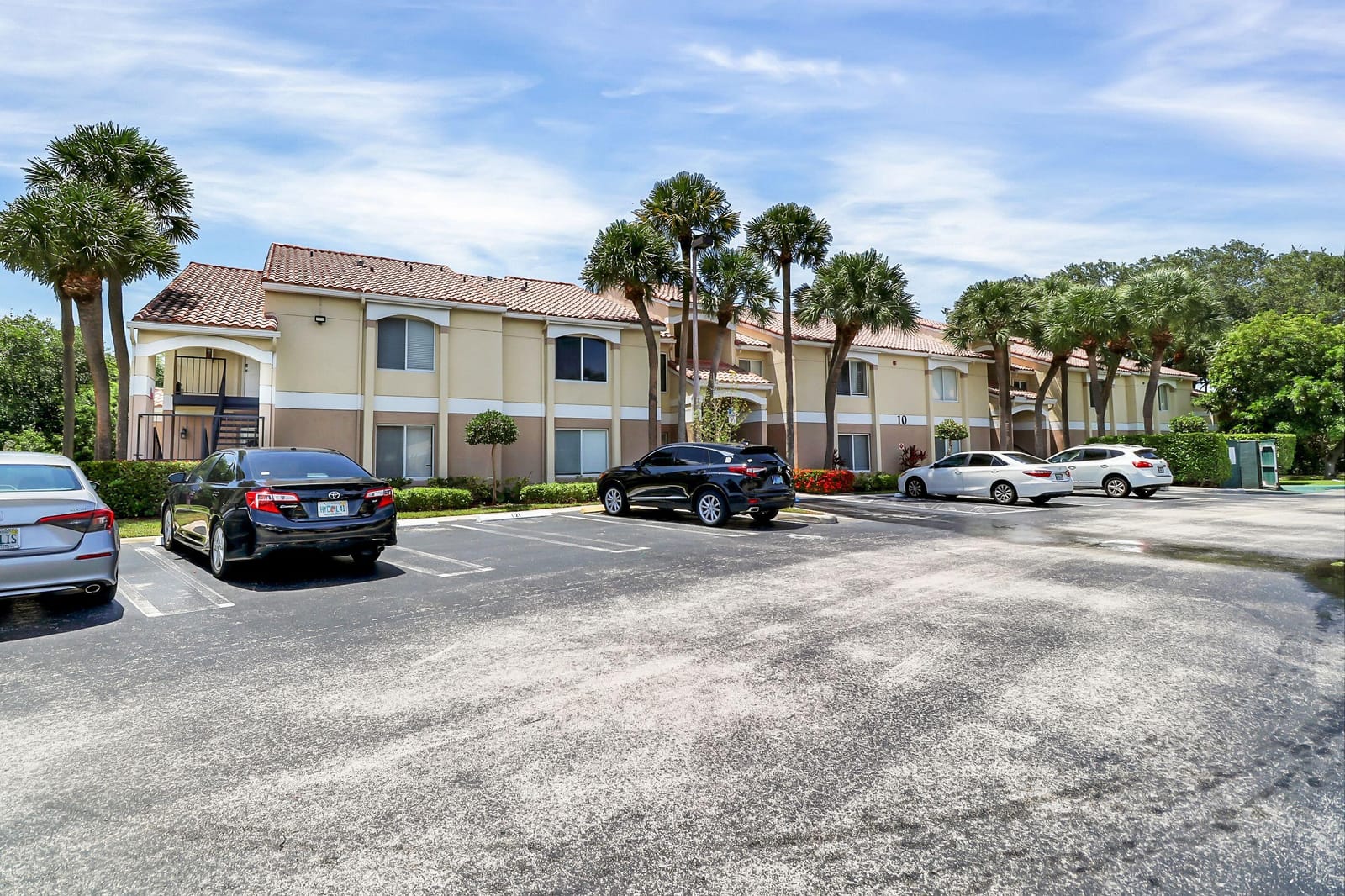 815 W Boynton Beach Boulevard 10-202 — photo 2