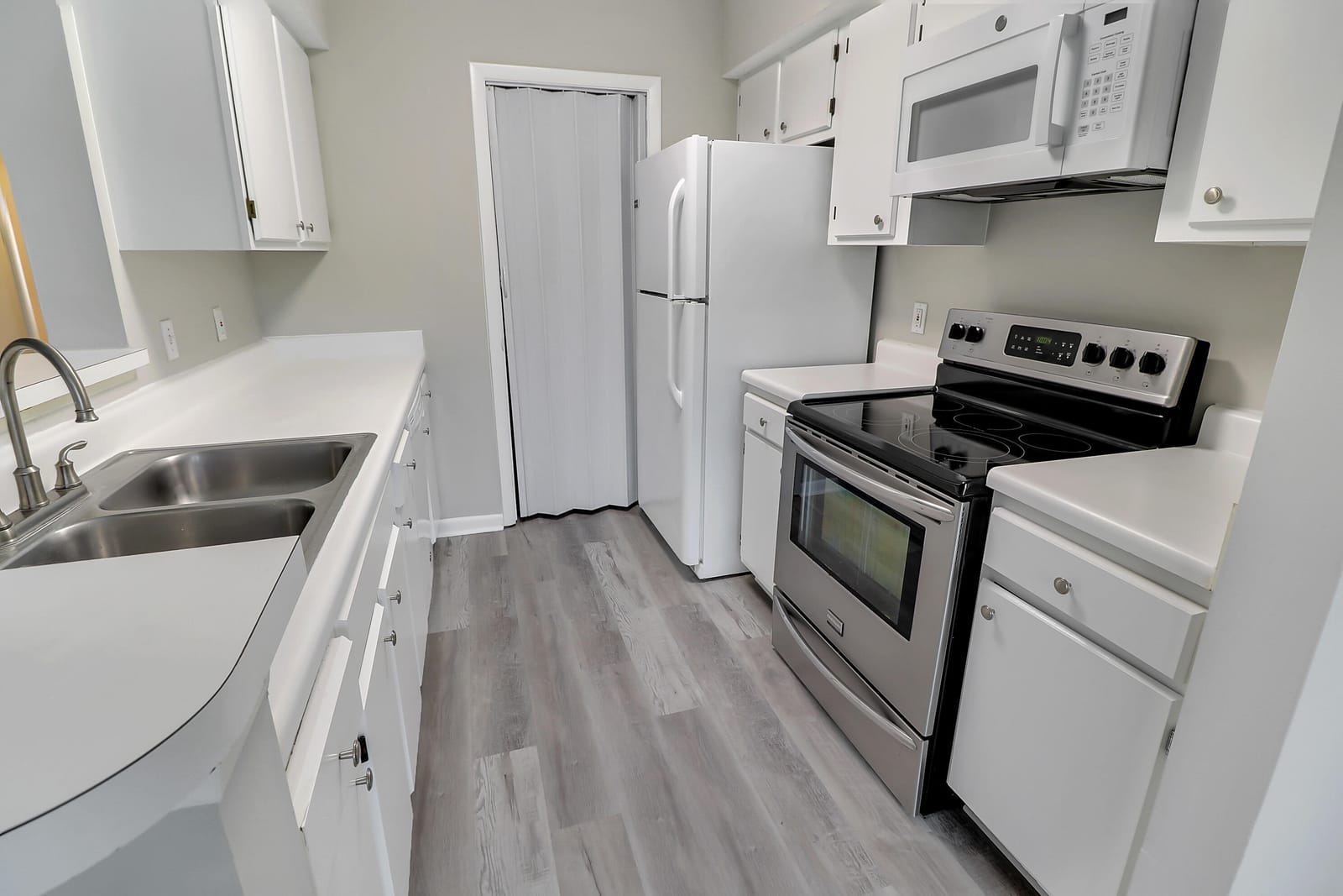 815 W Boynton Beach Boulevard 10-202 — photo 10