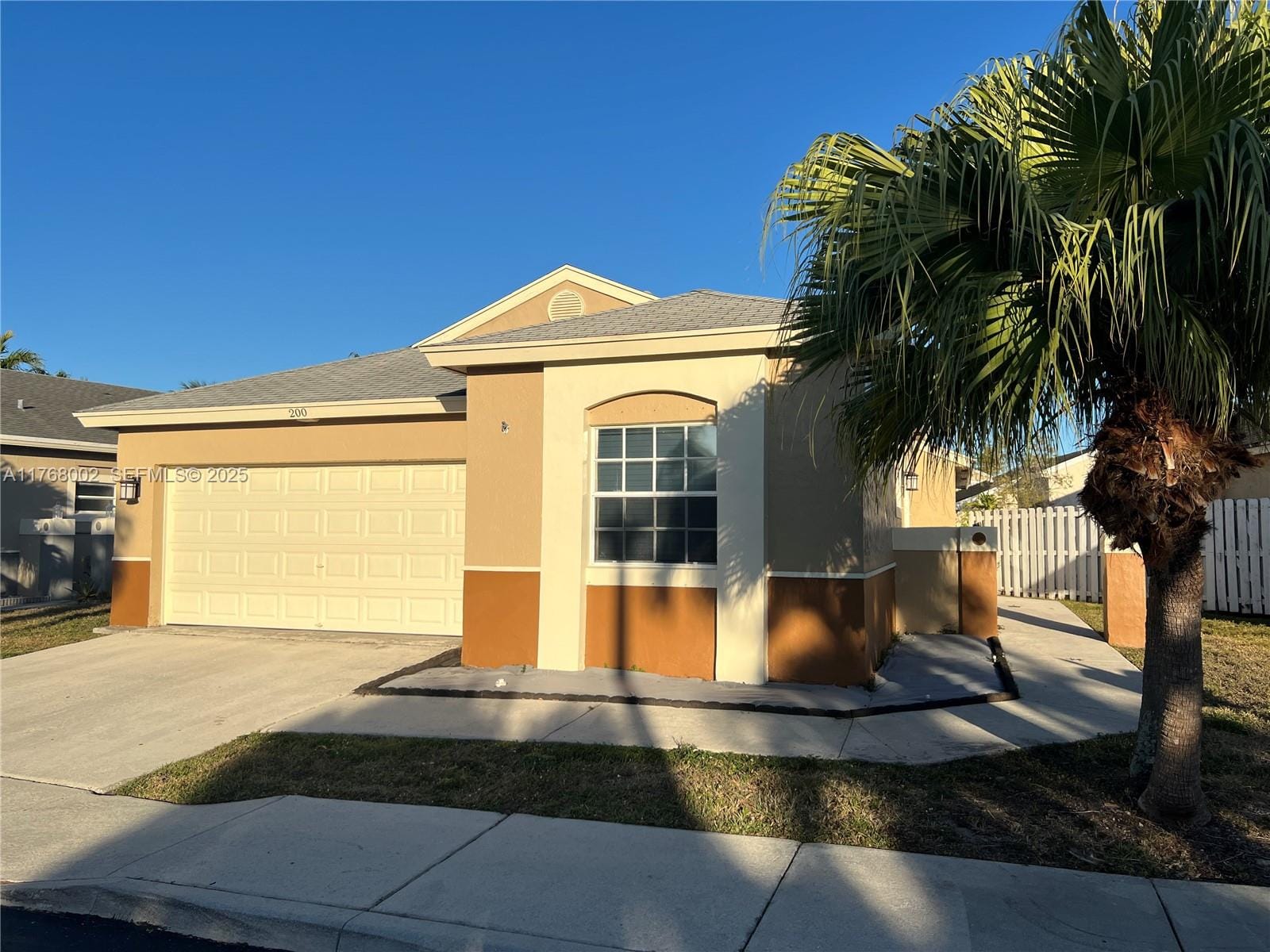 200 W Riverbend Drive, Sunrise, FL 33326