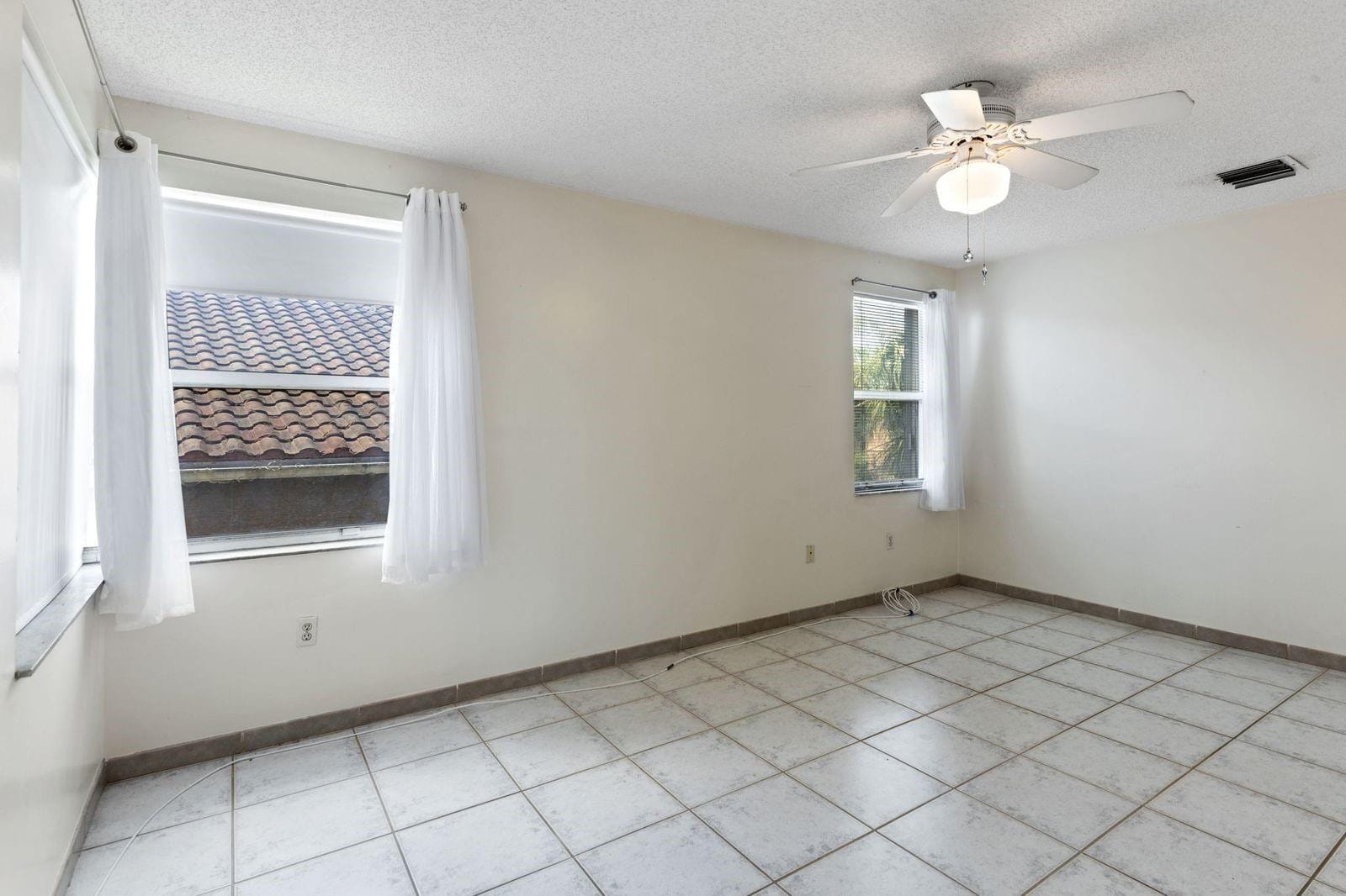 301 NW 151st Avenue, Pembroke Pines, FL 33028 photo 17