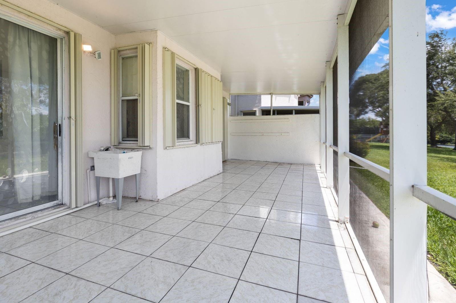 301 NW 151st Avenue, Pembroke Pines, FL 33028 photo 27