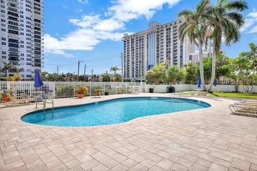 1901 S Ocean Drive 202 — photo 4