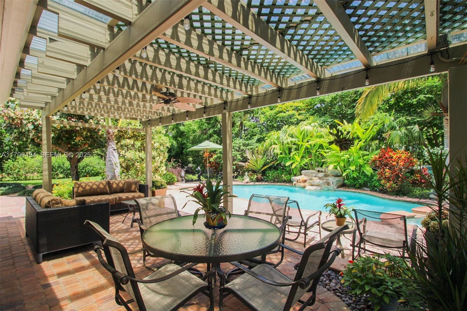 8345 SW 143rd Street, Palmetto Bay, FL 33158