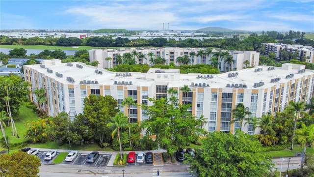 9805 NW 52nd Street 211, Doral, FL 33178