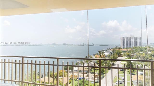 11113 Biscayne Boulevard 1055, Miami, FL 33181