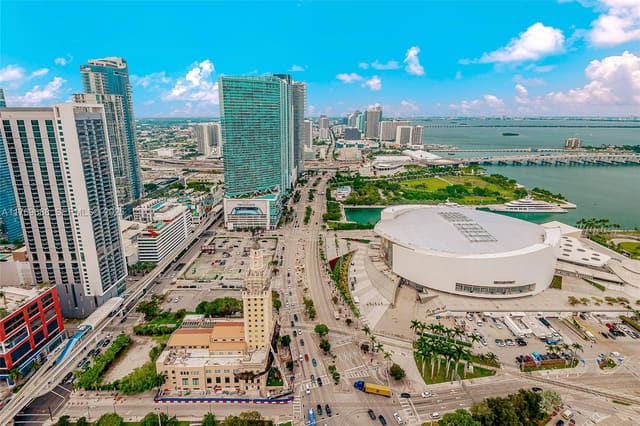 398 NE 5th Street 4008, Miami, FL 33132