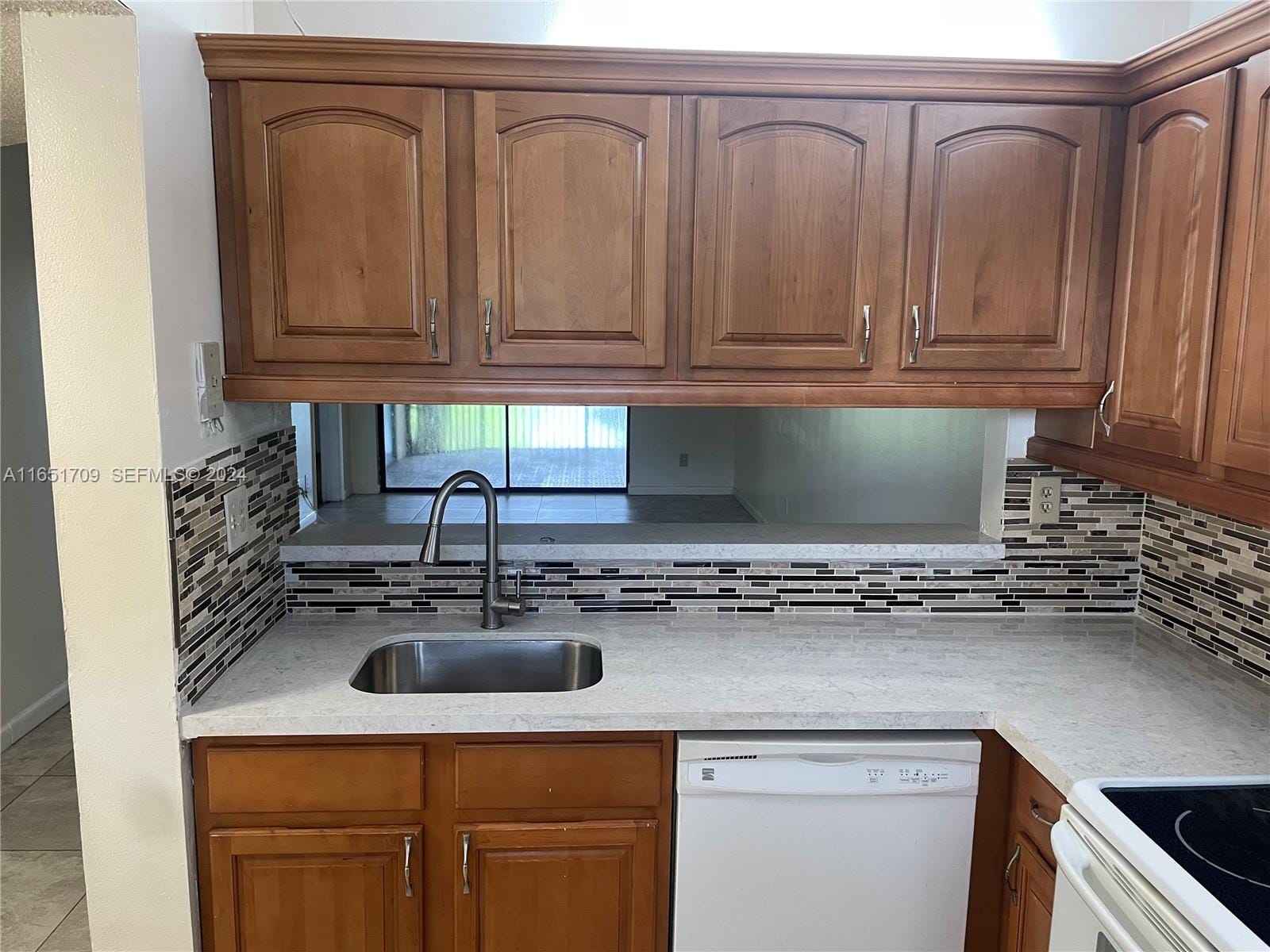 3252 Foxcroft Rd 206 206 — photo 3