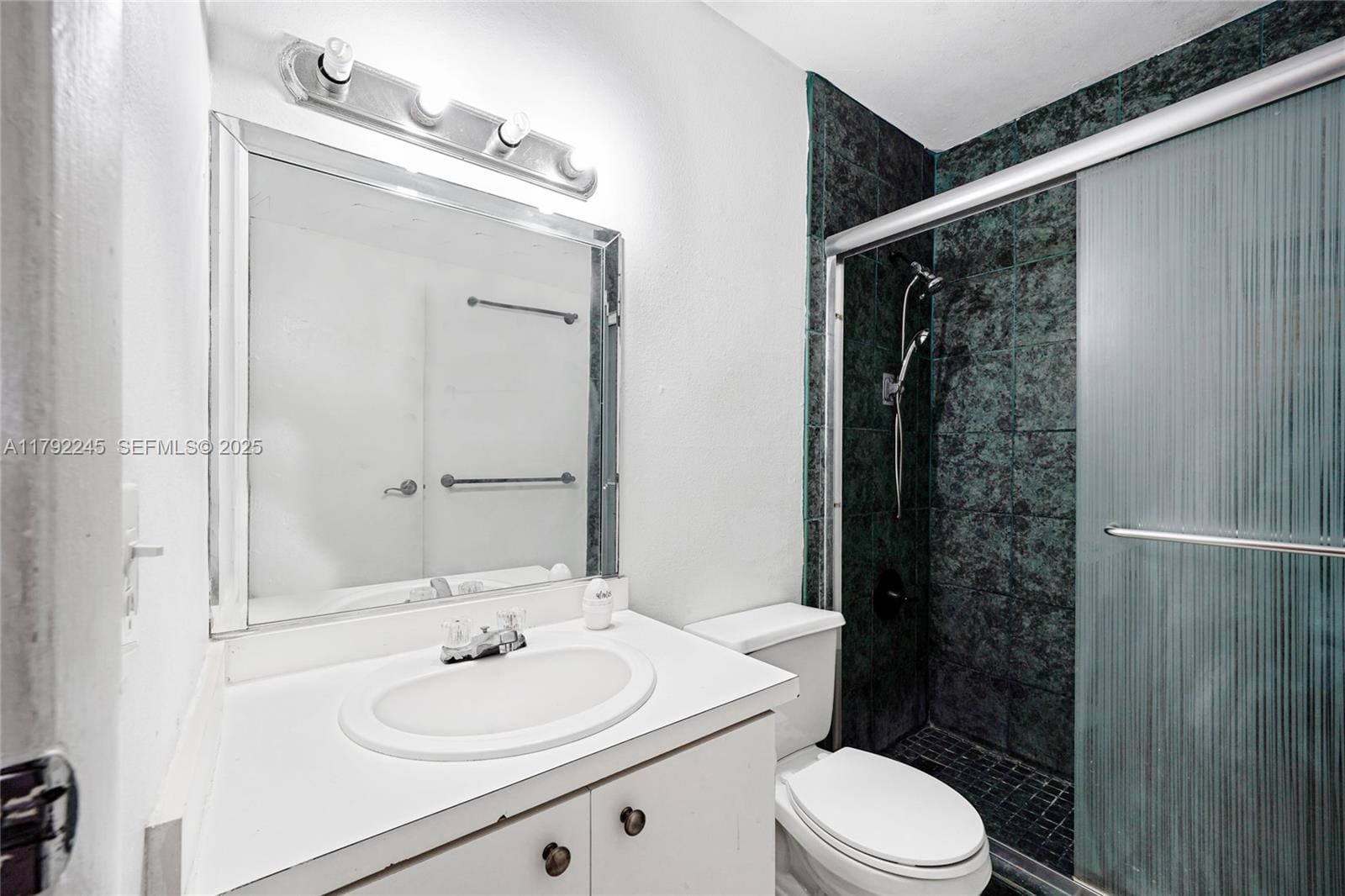 17911 NW 68th Avenue P208, Hialeah, FL 33015 photo 22