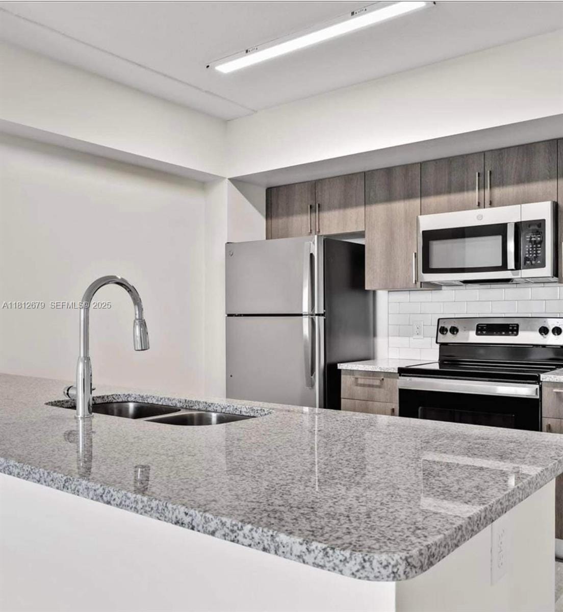 400 NW 112th Avenue 718 — photo 4