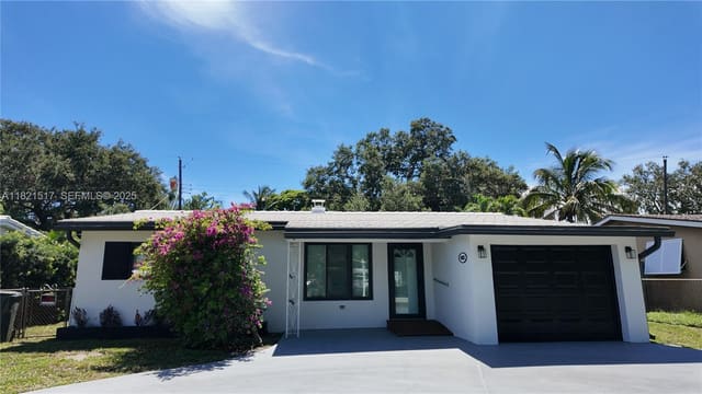 4521 SW 25th Terrace, sold in Seaboard Park, Dania Beach, FL