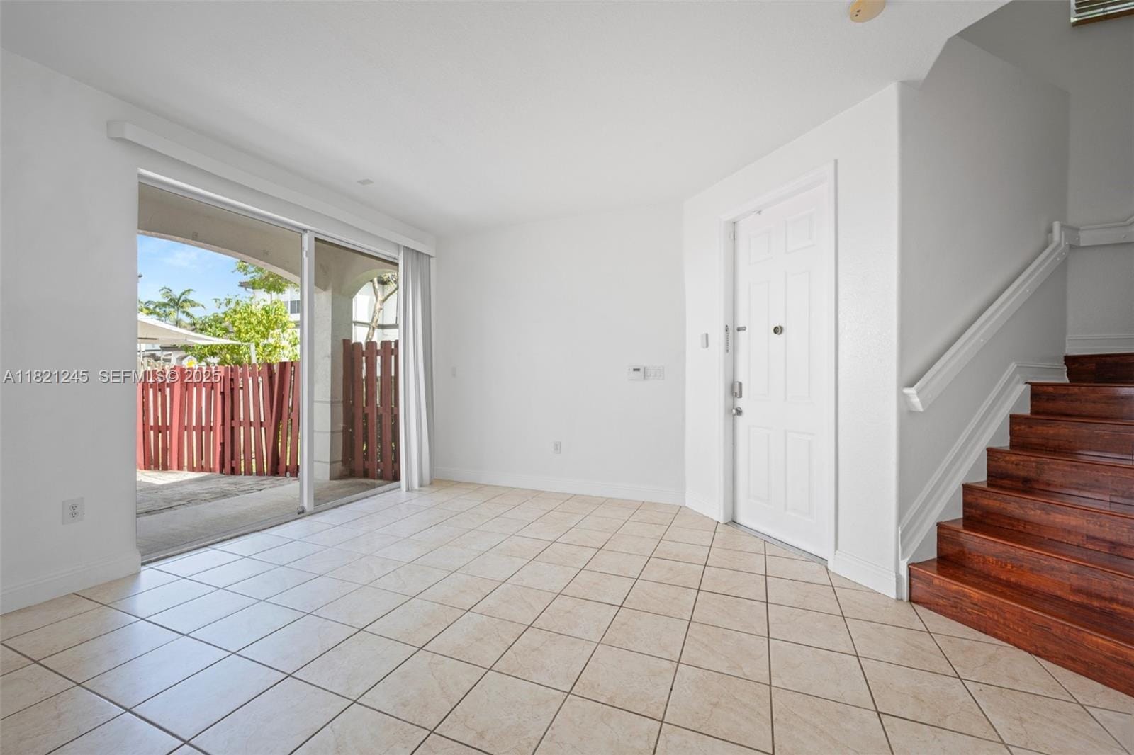7633 NW 114th Path 7633, Doral, FL 33178 photo 2