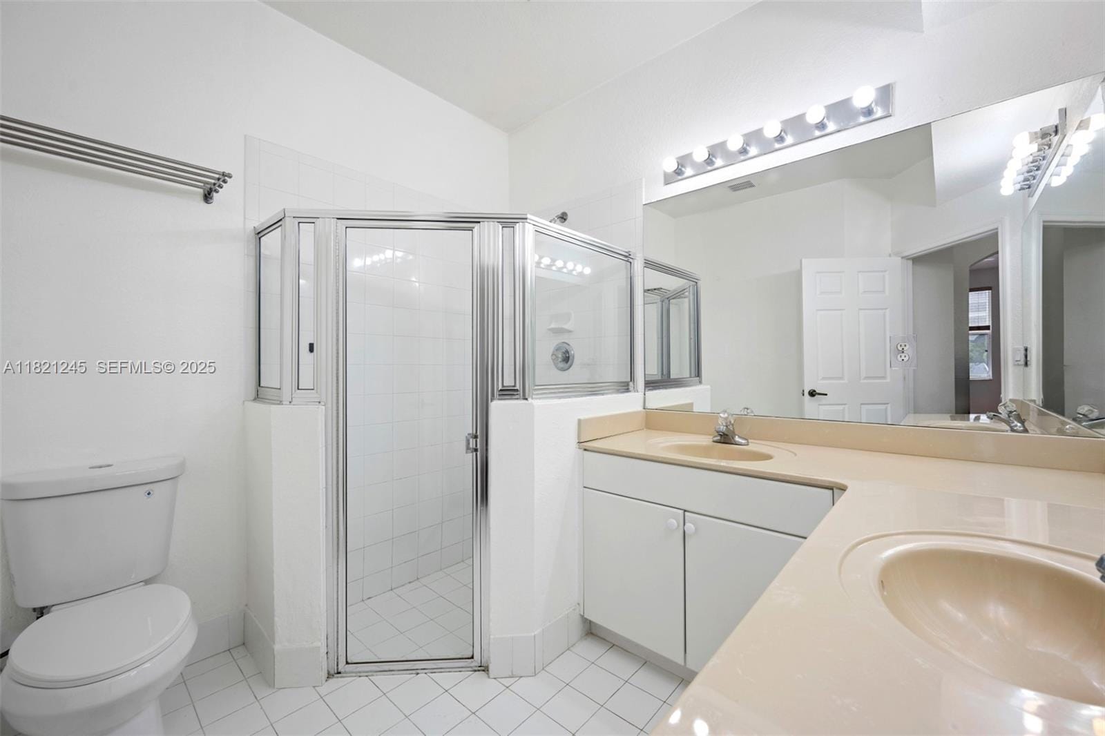 7633 NW 114th Path 7633, Doral, FL 33178 photo 11