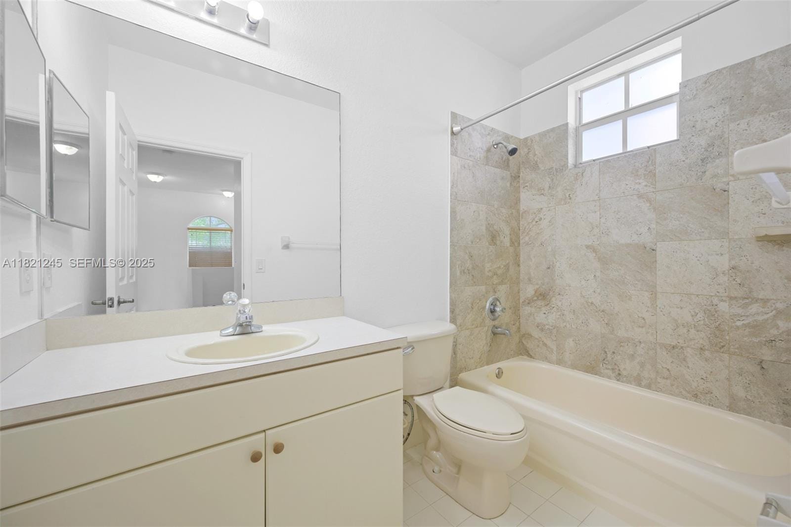 7633 NW 114th Path 7633, Doral, FL 33178 photo 16