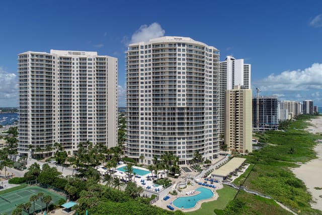 2700 N Ocean Drive 606b, Singer Island, FL 33404