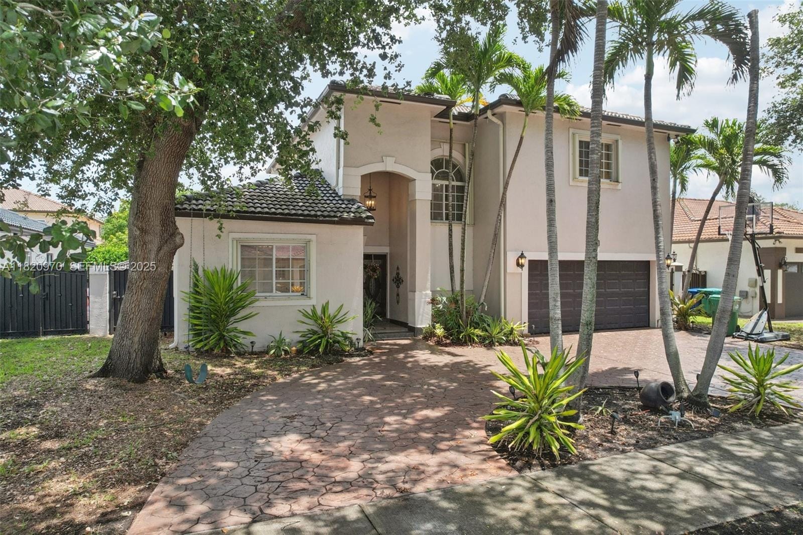8981 NW 166th Terrace, Miami Lakes, FL 33018 photo 4