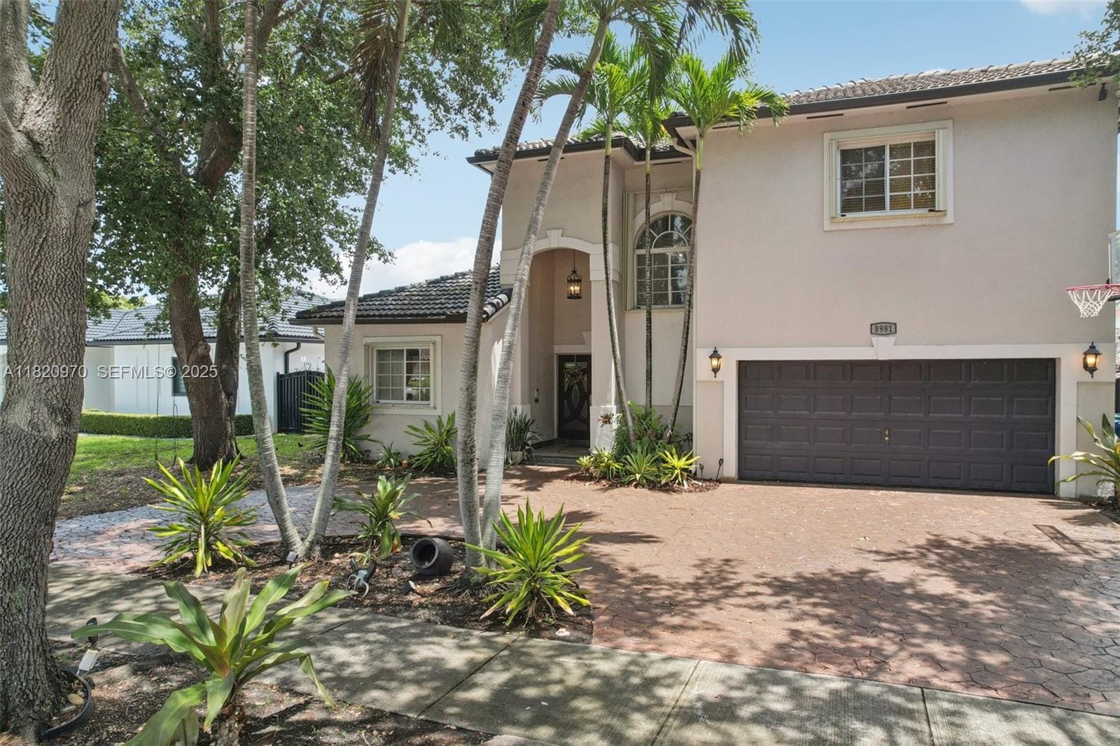 Sold home at 8981 NW 166th Terrace, Miami Lakes, FL 33018