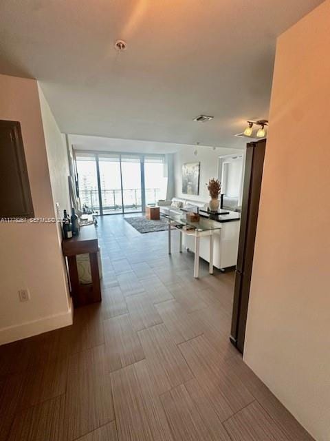 92 SW 3rd Street 4703 — photo 3
