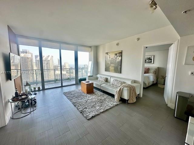 92 SW 3rd Street 4703 — photo 5