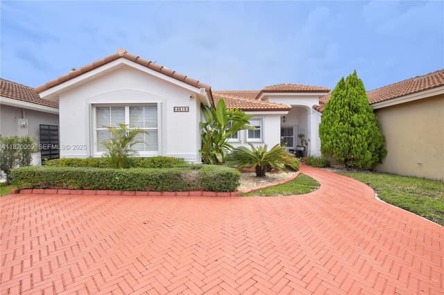 4610 SW 163rd Path, sold in Park Lakes Sec 2, Miami, FL