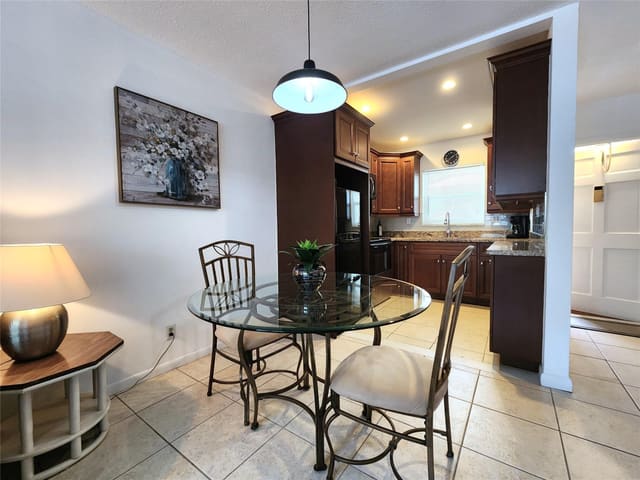664 SE 20th Avenue 26, sold in Fleur De Mer, Deerfield Beach, FL