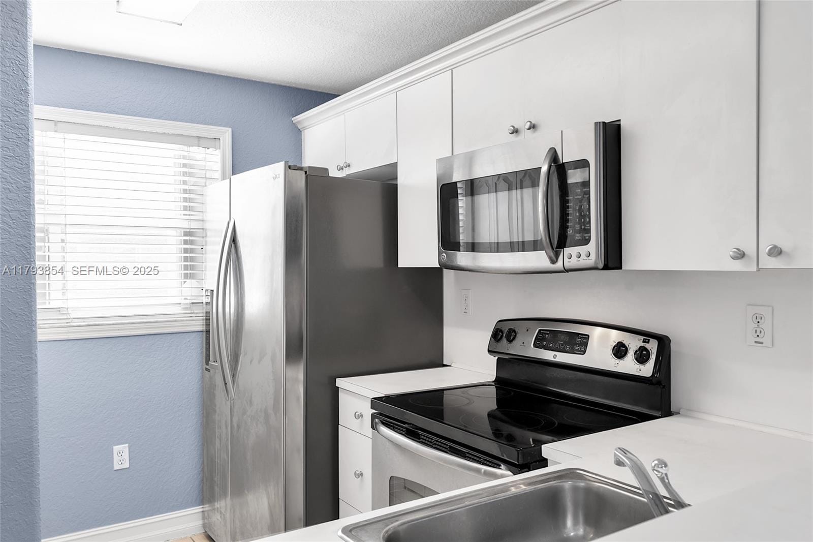 7975 NW 8th Street 9, Miami, FL 33126 photo 8