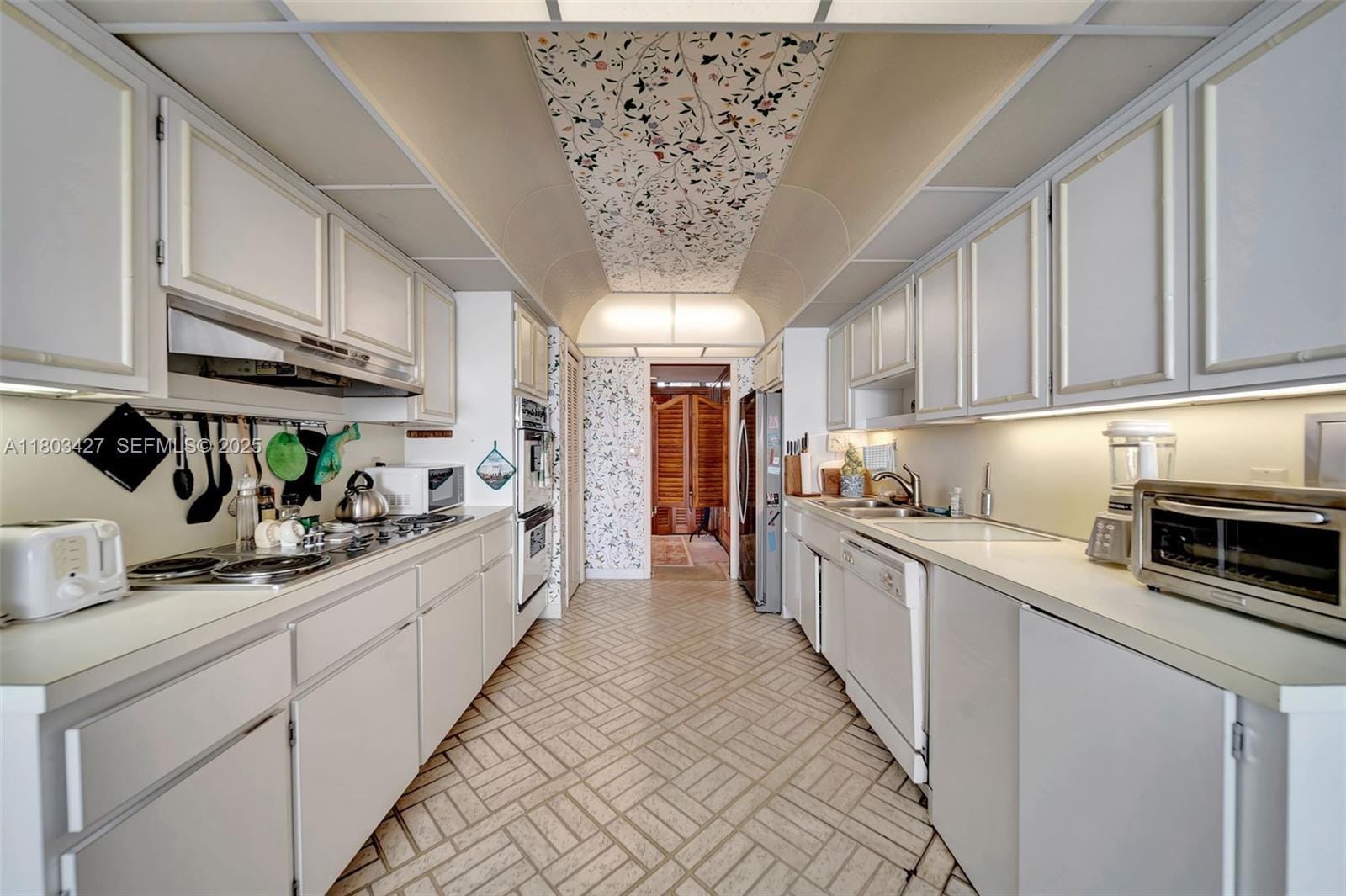 1800 NE 114th Street 604, Miami, FL 33181 photo 16