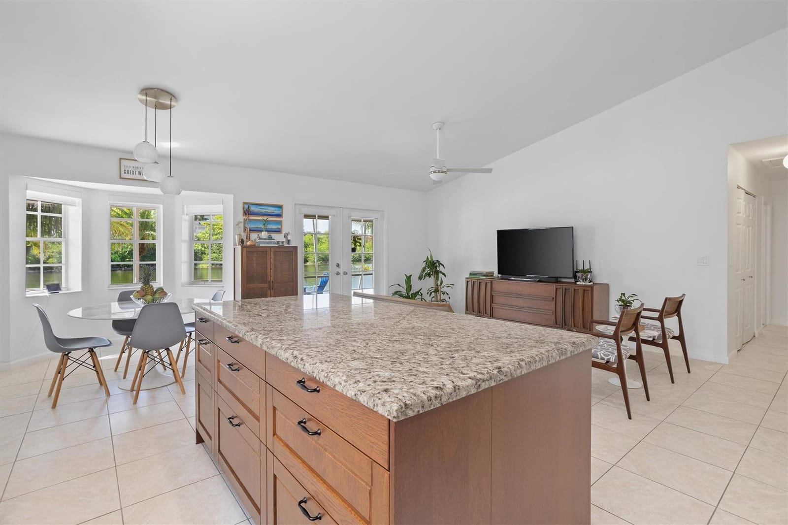 1457 NW 129th Way — photo 4