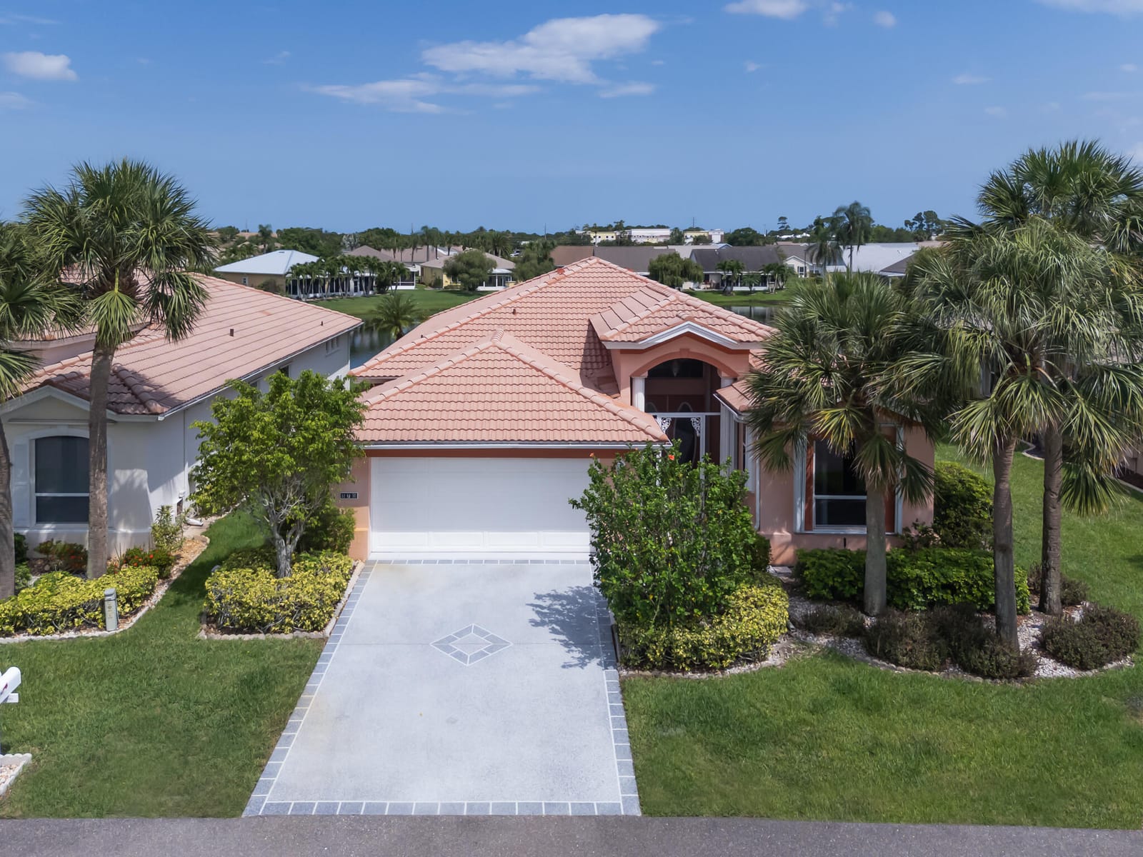 570 NW Lambrusco Drive, Port St. Lucie, FL 34986