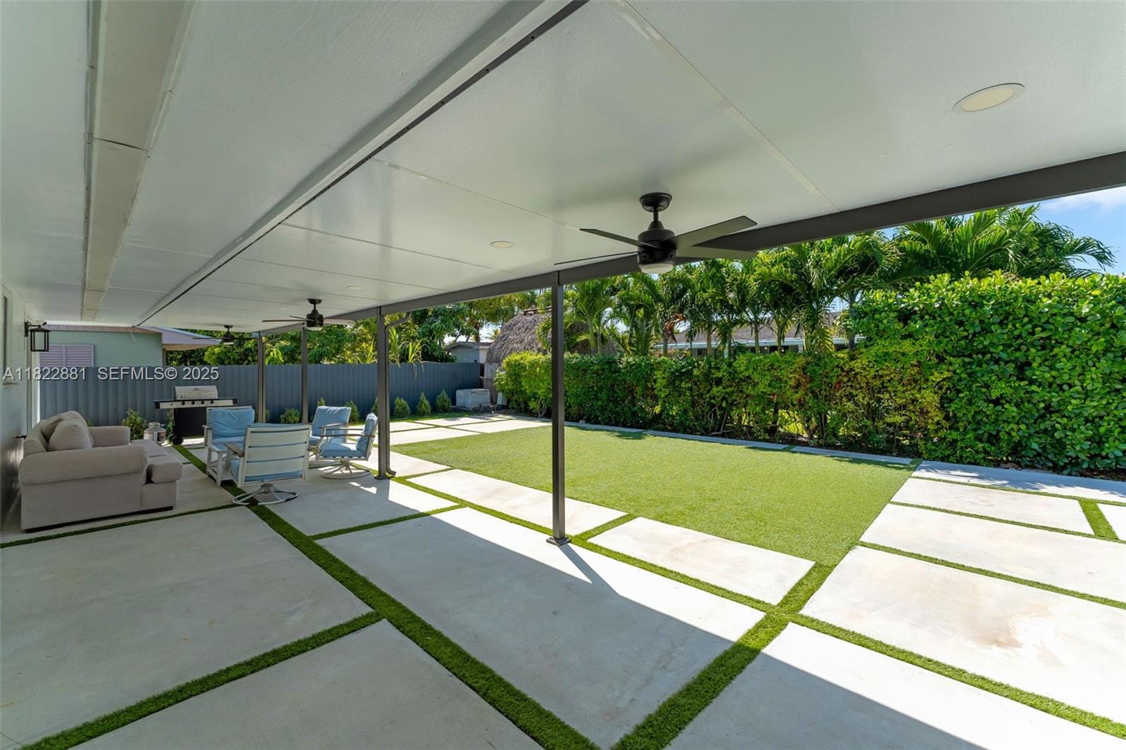 9120 Cutler Ridge Drive — photo 4