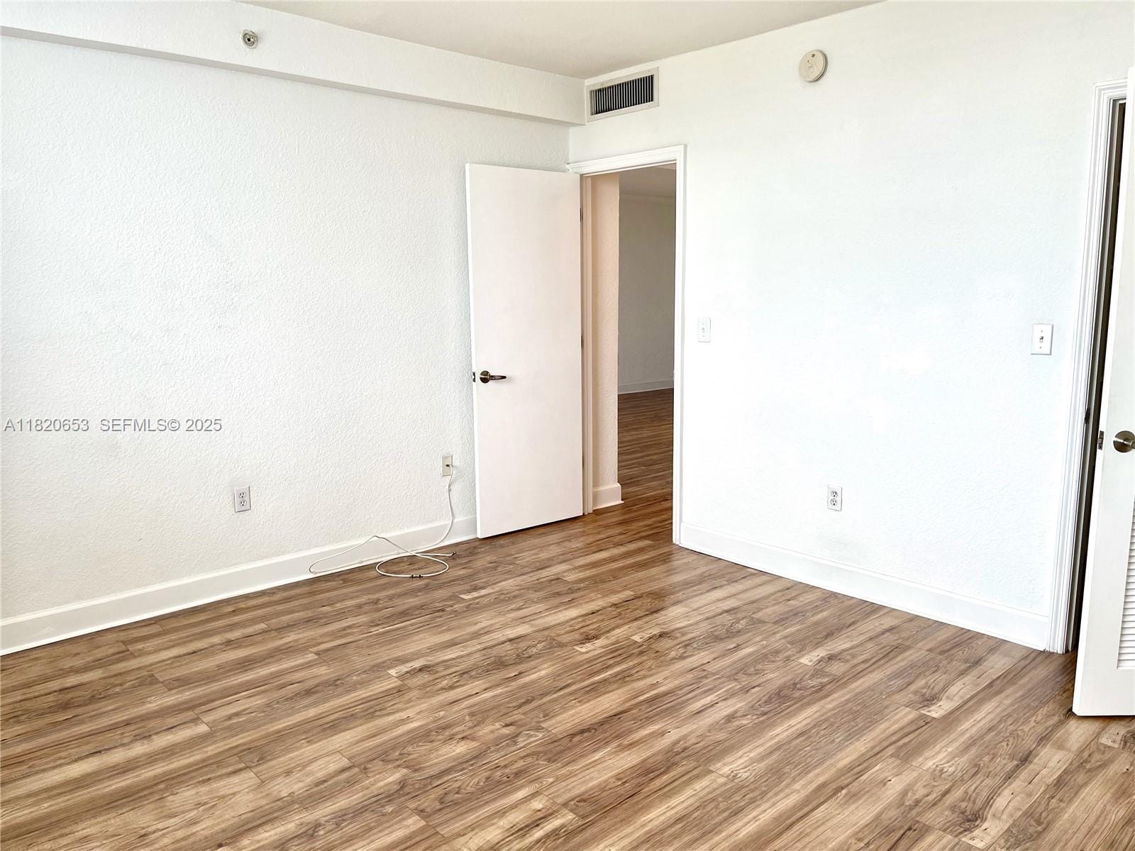401 69th Street 405, Miami Beach, FL 33141 photo 8